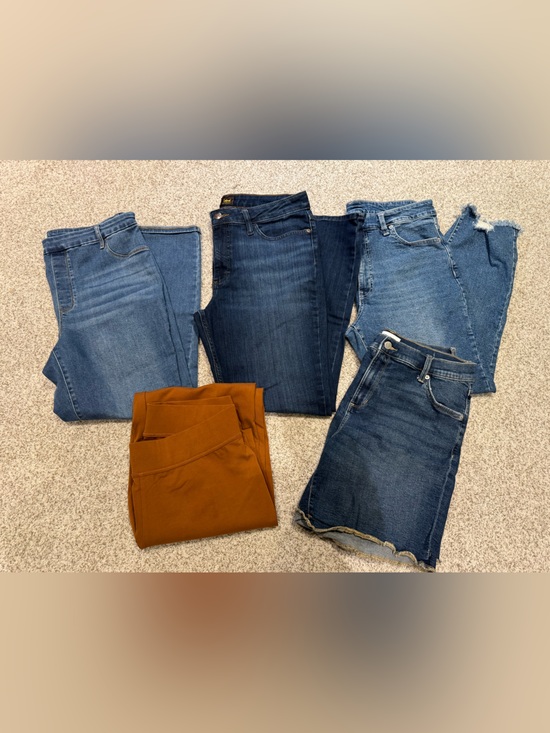 Time and Tru Pants - Women's Denim & Pants Lot of 5 - Jeans, Shorts & Leggings Size 12